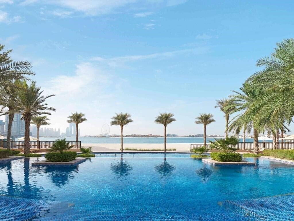 Отель Fairmont The Palm Dubai 5*