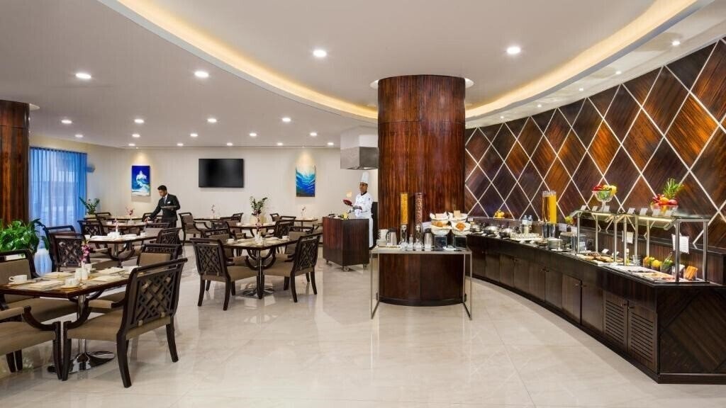 Картинка Savoy Suites Hotel Apartments 4*
