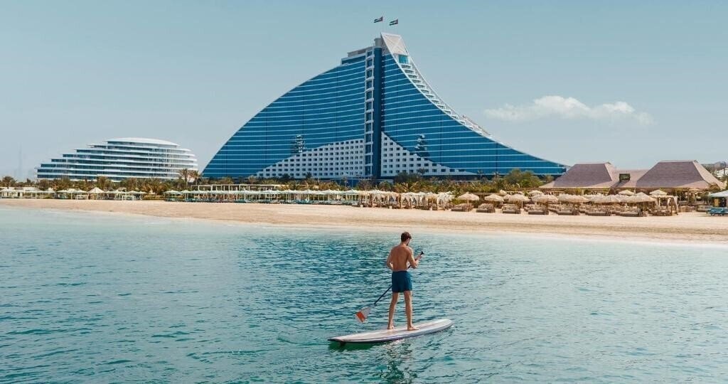 Готель Jumeirah Beach Hotel (ex. Beach Hotel, Jumeirah Beach Hotel & Beit Al Bahar Villas) 5*