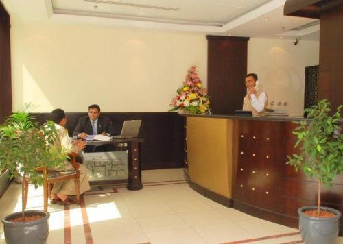 Фото Al Jawhara Metro Hotel 2*