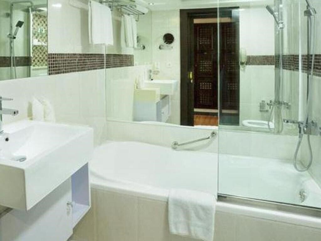 Фотографія Arabian Courtyard Hotel & SPA 4*