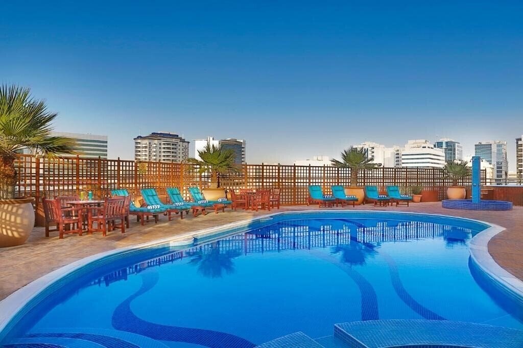 Зображення City Seasons Suites 4*