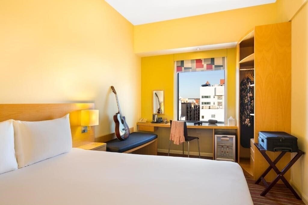 Фото Ibis Hotel Al Rigga 2*