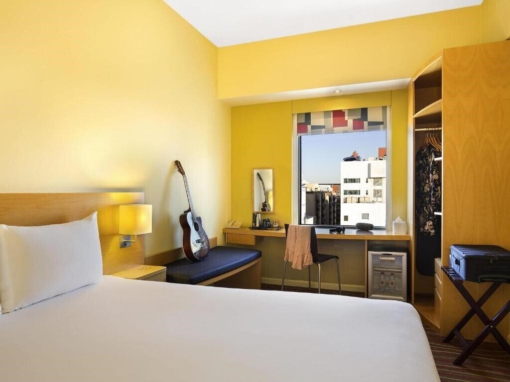 Фото Ibis Hotel Al Rigga 2*