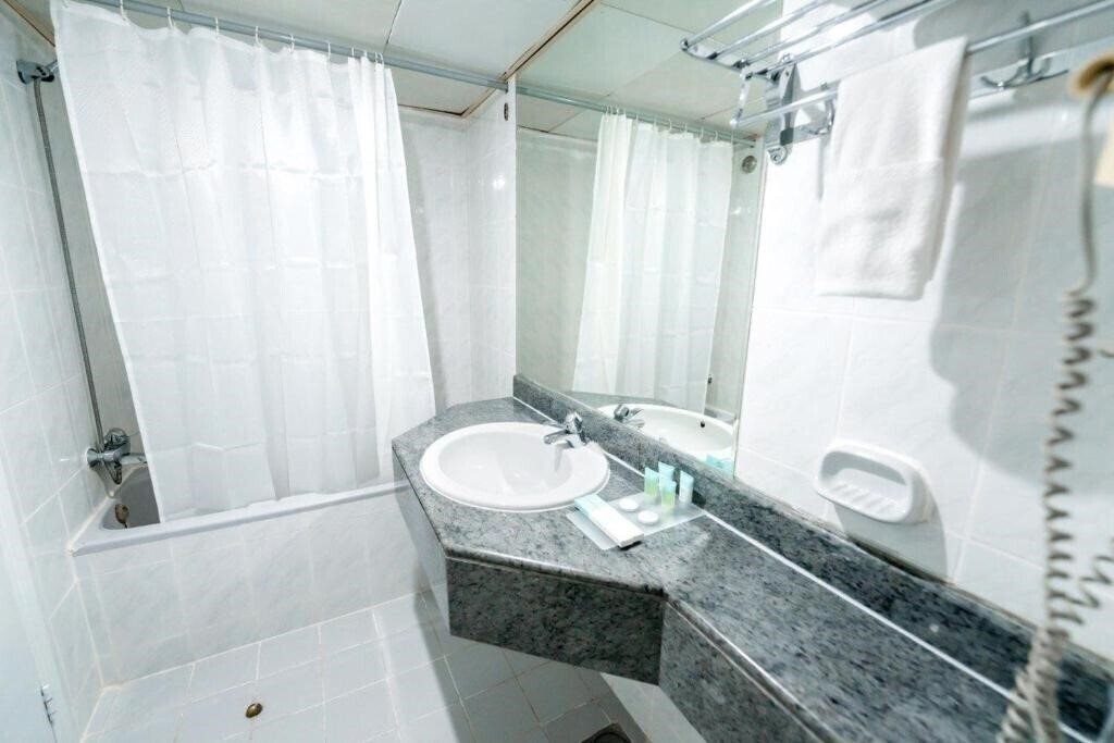 Фотографія Sun & Sands Downtown Hotel 3*