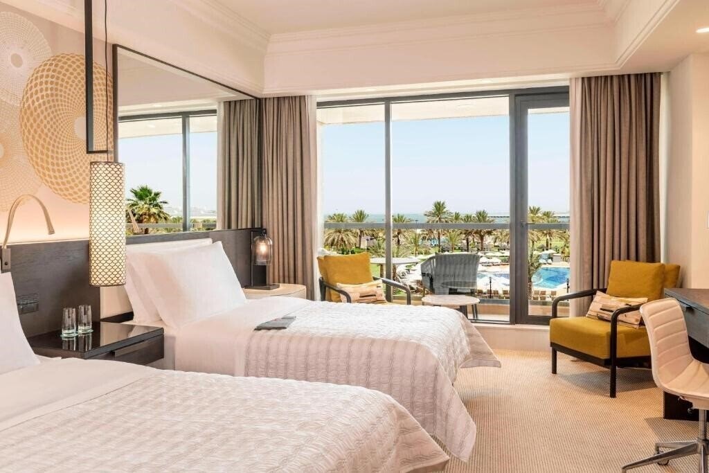 Фото Le Royal Meridien Jumeirah Beach 5*