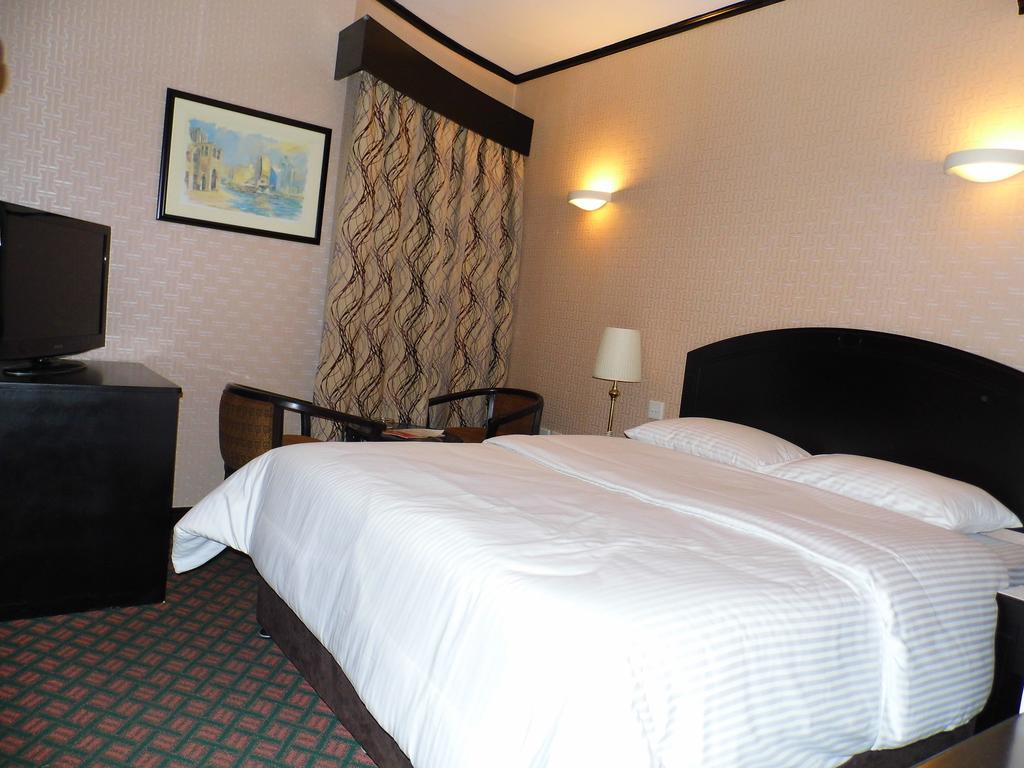 Фотографія Sandras Inn 3*