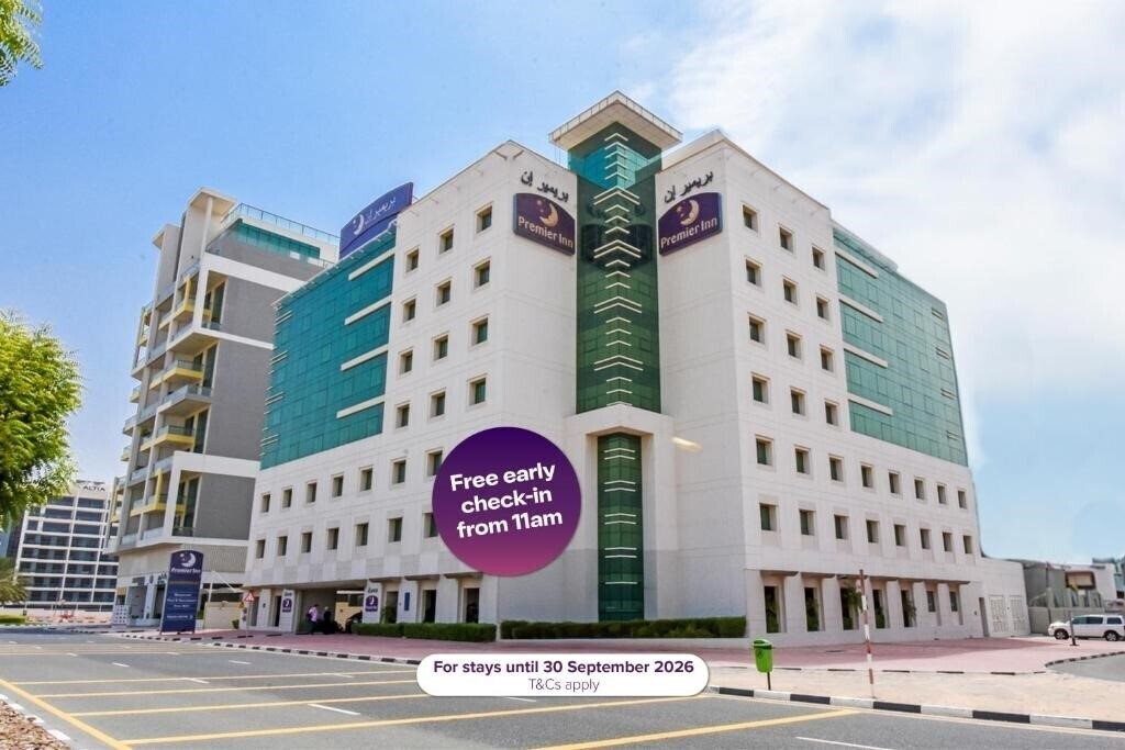 Отель Premier Inn Silicon Oasis 3*