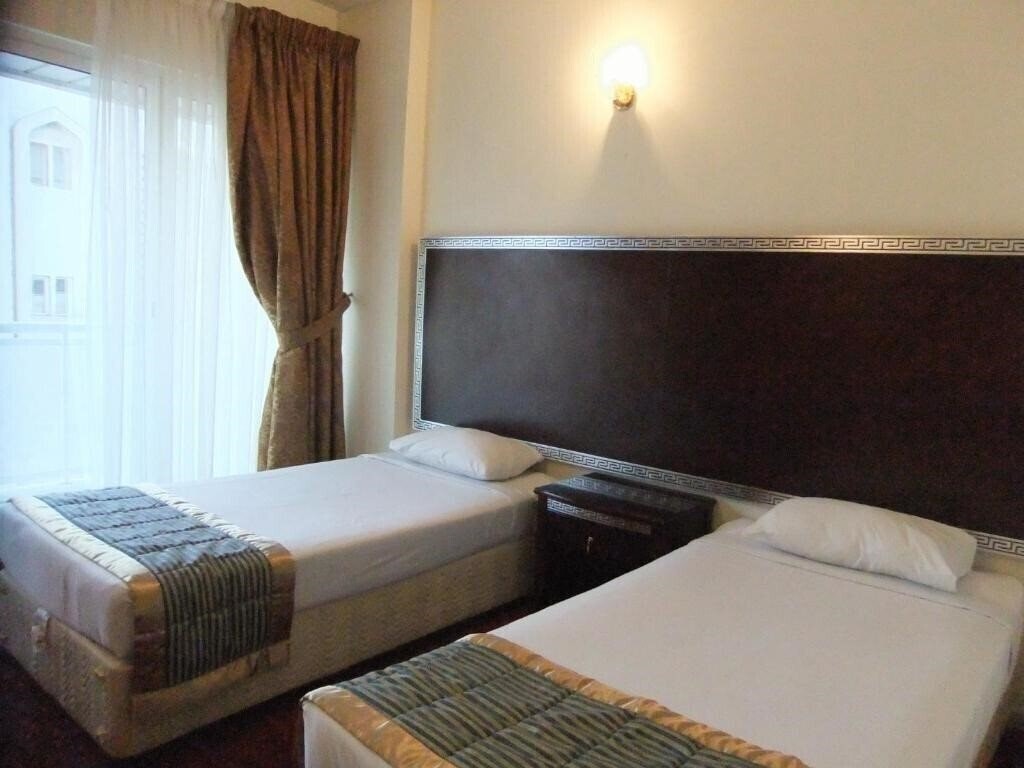 Фотографія Royal Plaza Hotel Apartments 3*