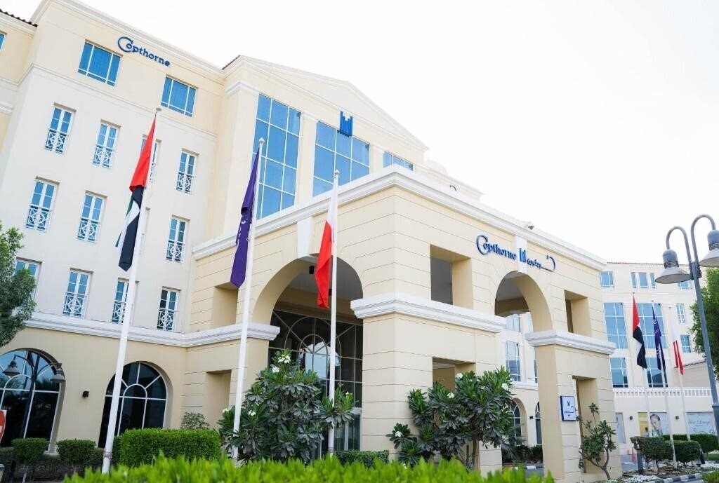 Фотография Millennium Lakeview Hotel (ex. Copthorne Lakeview Hotel) 4*
