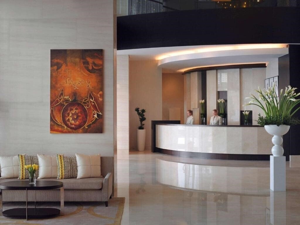 Фотография Movenpick Hotel Jumeirah Lakes Towers 5*