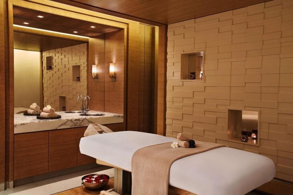 Фотография DoubleTree By Hilton Dubai - Jumeirah Beach 4*