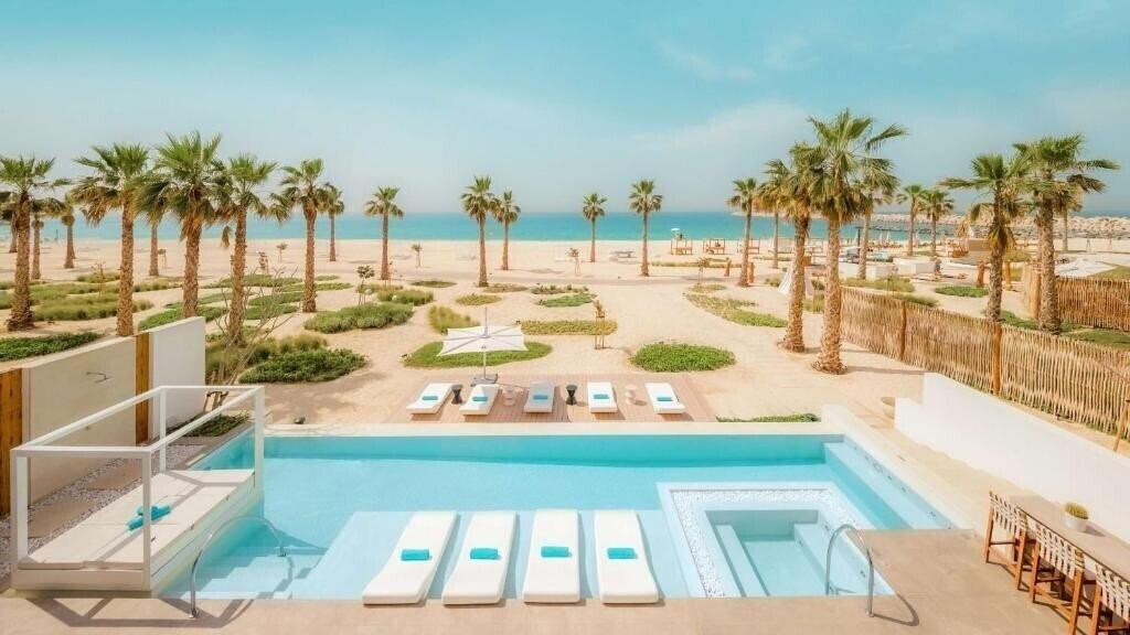 Картинка Nikki Beach Resort & SPA 5*