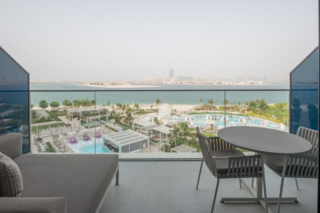 Зображення W Dubai - The Palm 5*