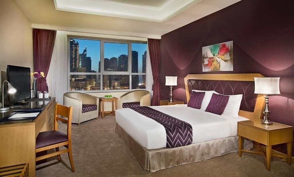Отель Armada Avenue Hotel, Jumairah Lake Towers 4*