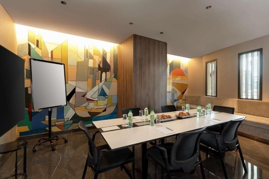 Зображення Hyatt Centric Jumeirah Dubai 5*