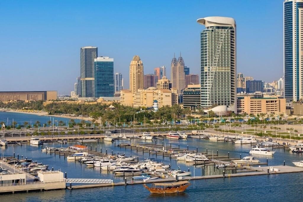 Готель W Dubai Mina Seyahi 5*