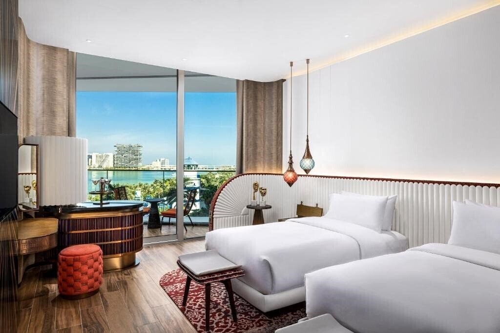 Фотографія W Dubai Mina Seyahi 5*