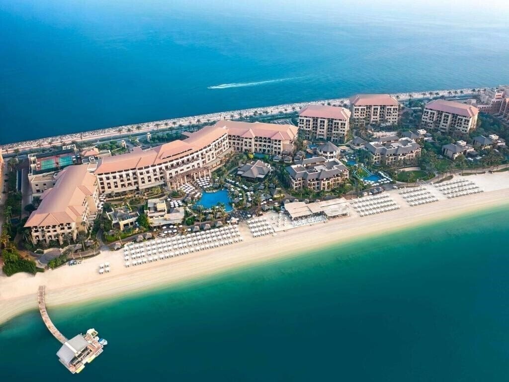 Отель Sofitel Dubai The Palm Resort & SPA 5*