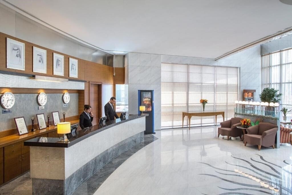 Фото Nour Arjaan Rotana 4*