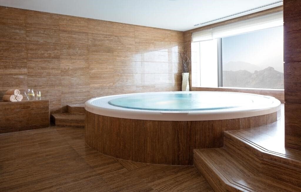 Фотографія Royal M Hotel Fujairah 5*