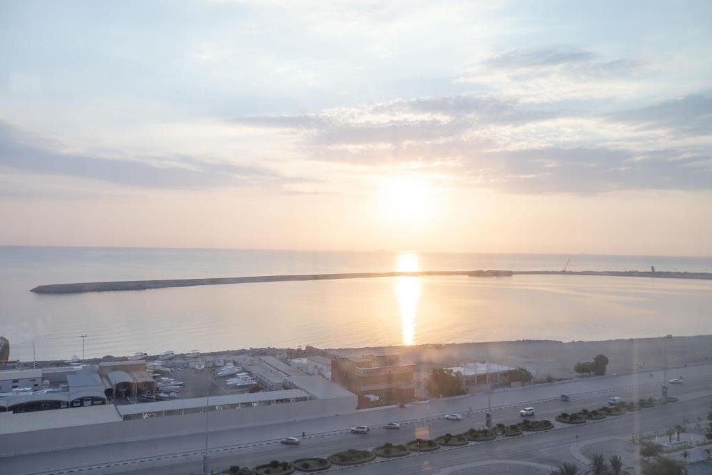 Отель Fortis Hotel Fujairah (ex. Fortune Royal Hotel) 4*