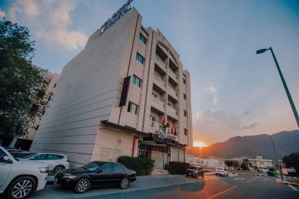 Отель Sea Shore Hotel Apartment Khorfakkan 3*