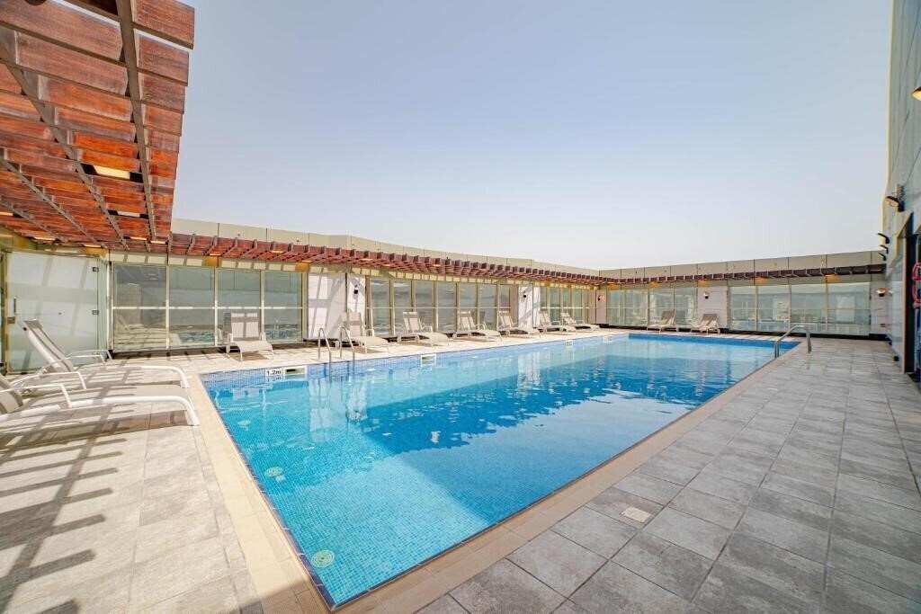Фотография Platinum Coast Hotel Apartement 4*