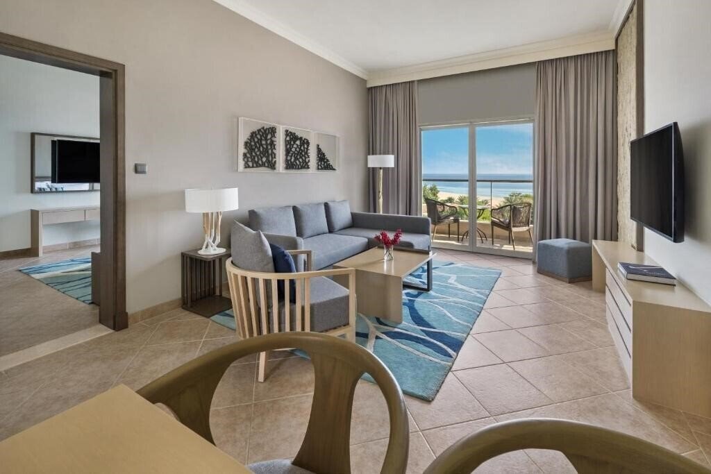 Фотографія Fujairah Rotana Resort 5*