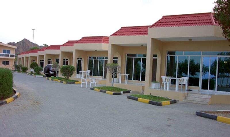 Готель Holiday Beach Resort (ex. Holiday Beach Motel) 4*