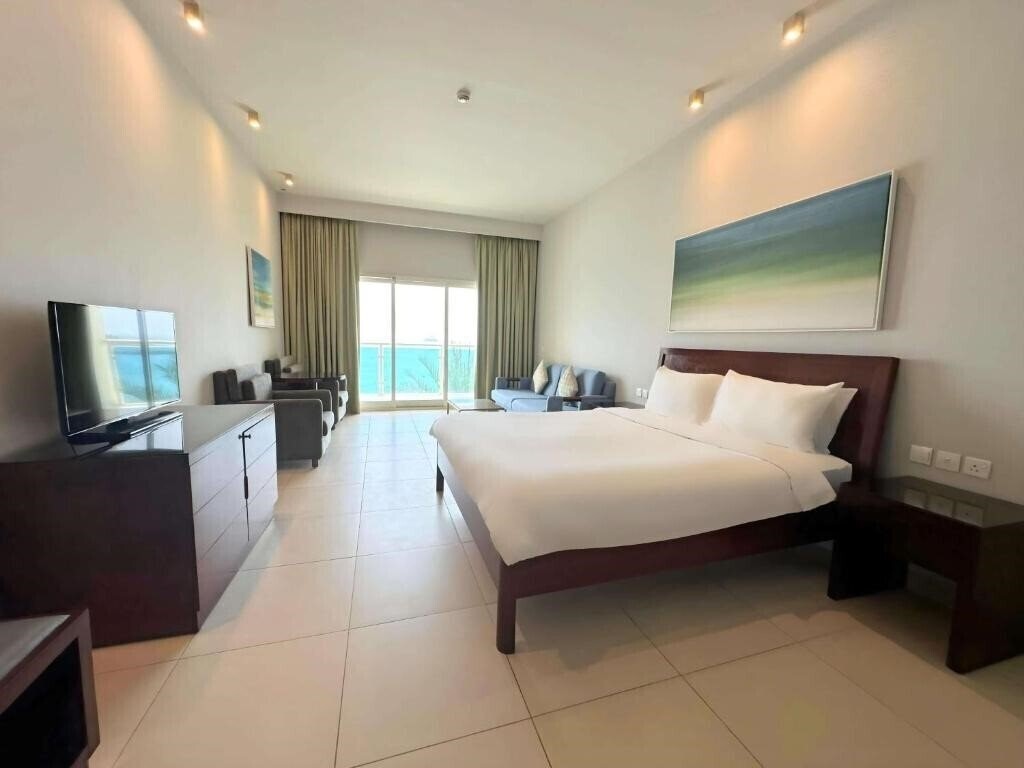 Изображение Radisson Blu Resort Fujairah (ex. JAL Fujairah Resort & SPA) 5*