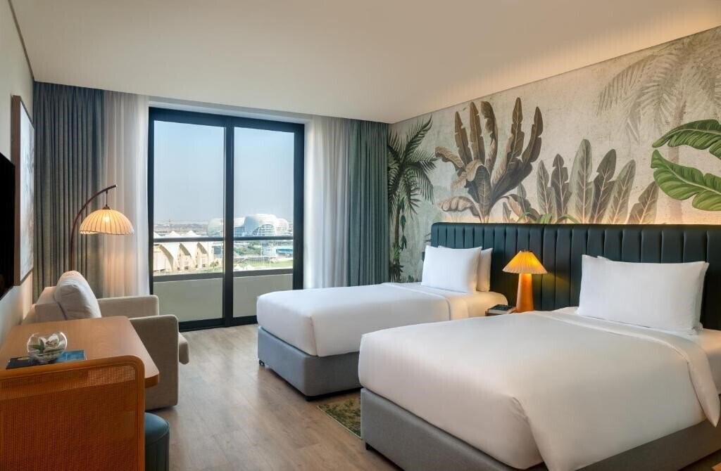 Фотографія Yas Plaza Mangroves by IHG 4*