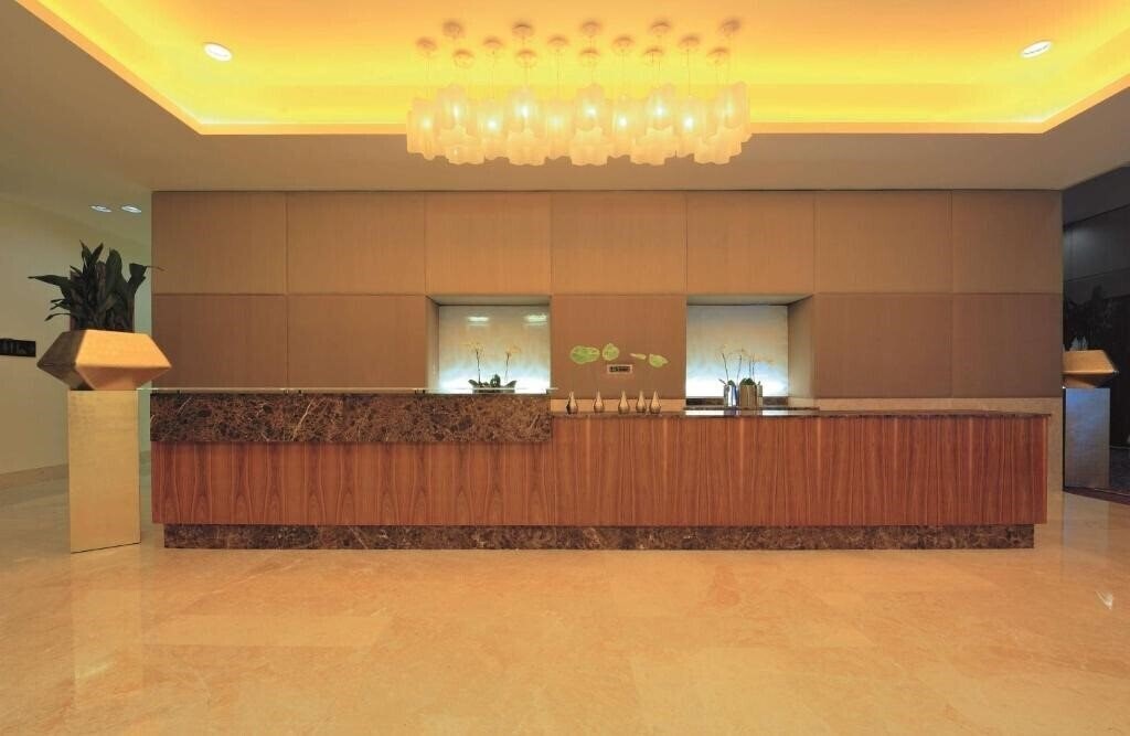 Картинка Yas Plaza Mangroves by IHG 4*