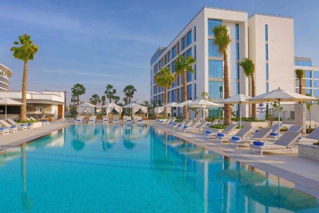 Изображение DoubleTree by Hilton Abu Dhabi Yas Island Residences 4*