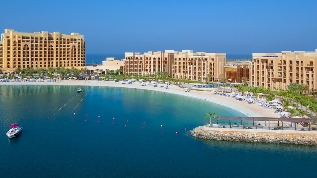 Отель Double Tree by Hilton Resort & SPA Marjan Island 5*