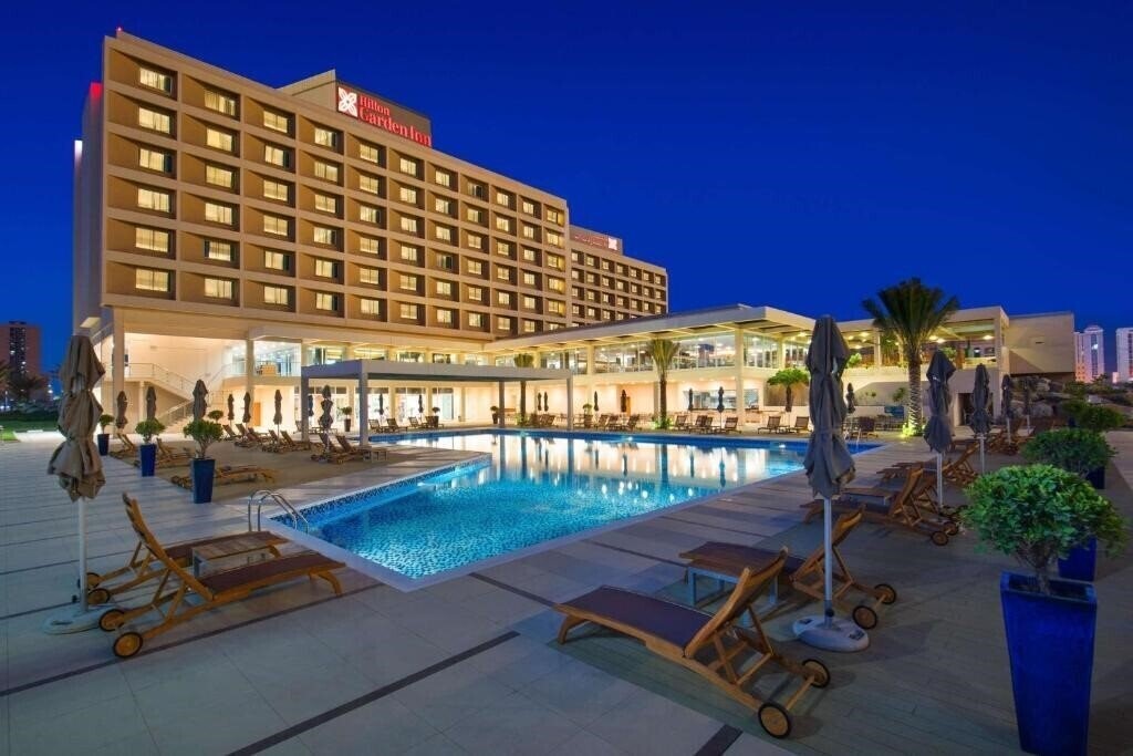 Готель Hilton Garden Inn Ras Al Khaimah 4*