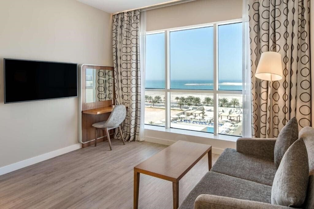 Фотография Radisson Resort Ras Al Khaimah, Marjan Island 4*