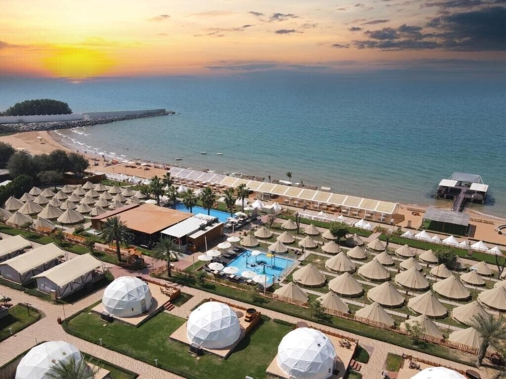 Готель The Longbeach Campground кемпинг