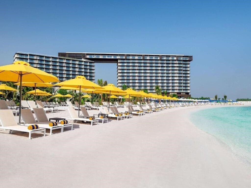 Отель Movenpick Resort Al Marjan Island 5*