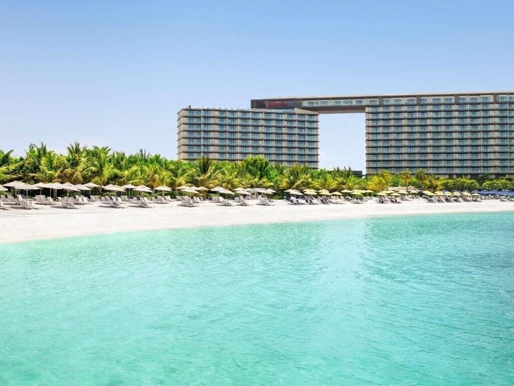 Отель Movenpick Resort Al Marjan Island 5*