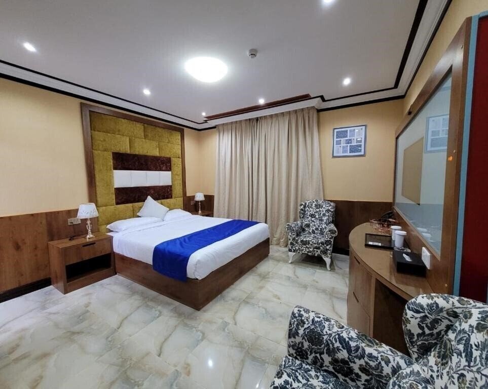 Готель Camphor Hotel 3*