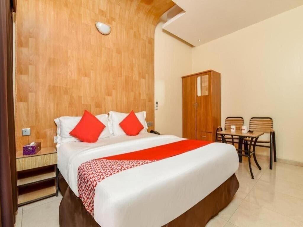 Фотографія Royal Plaza Residence By Oyo 3*