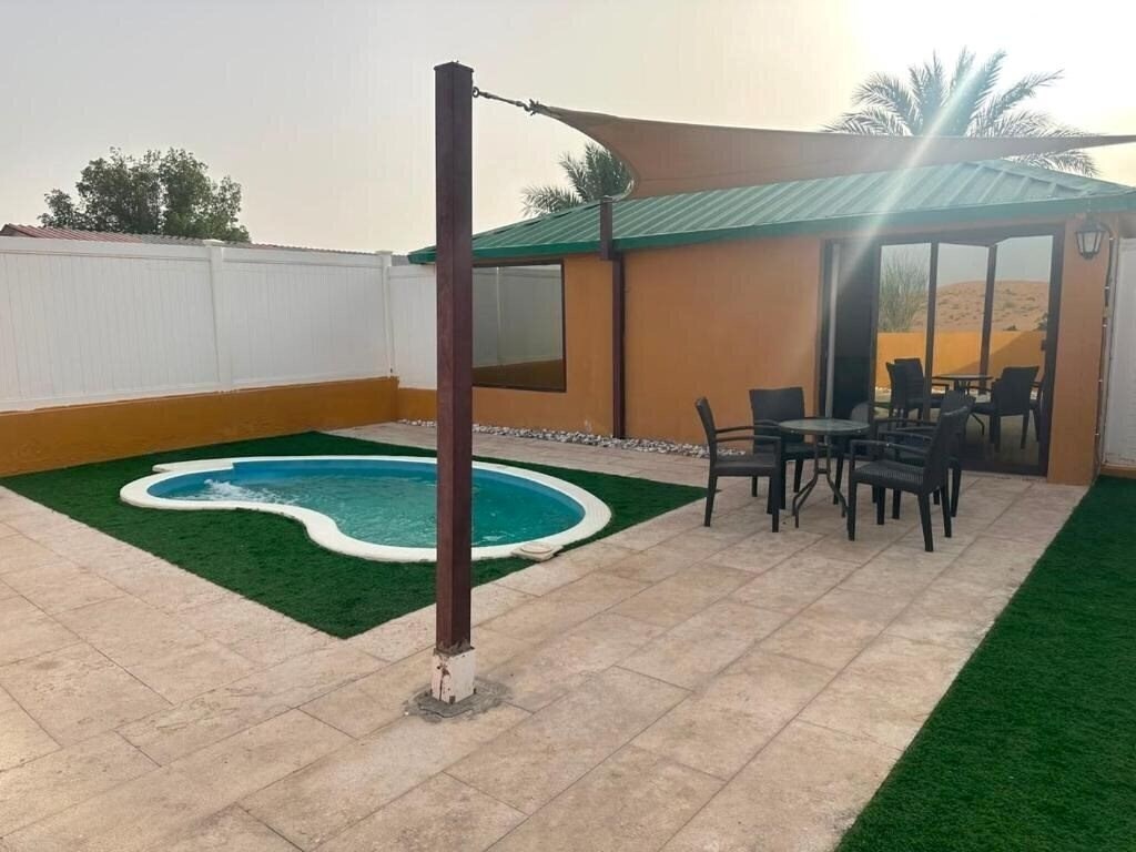 Готель Desert Inn Resort & Camp 3*
