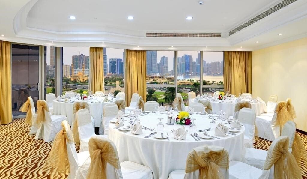Фотографія Al Majaz Premiere Hotel Apartments апартаменты
