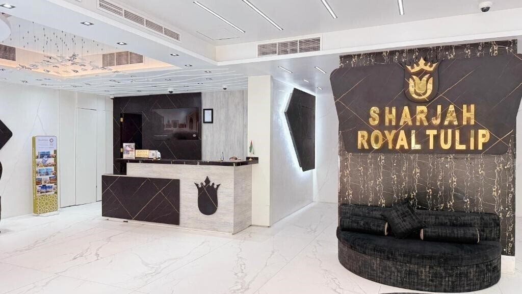 Отель Sharjah Royal Tulip апартаменты