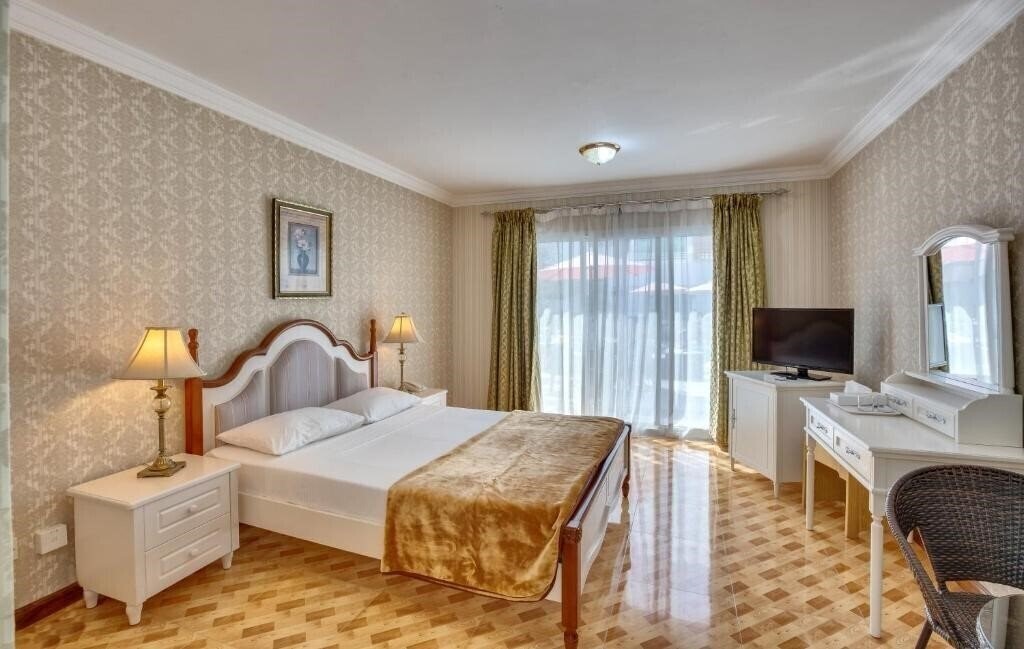 Фото Al Khalidiah Resort 3*