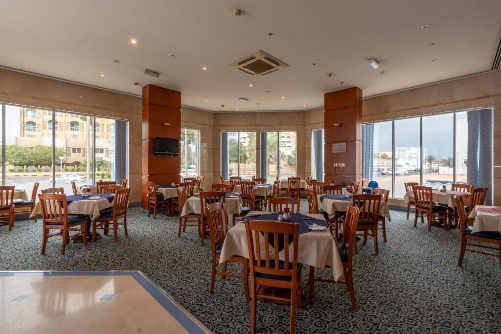 Фотографія Lavender Hotel Sharjah 4*