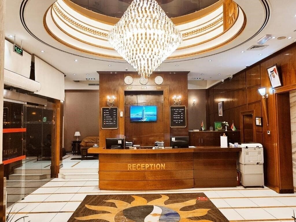 Отель Al Hayat Hotel Suites 4*