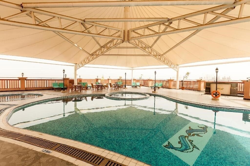 Изображение Red Castle Hotel 4*