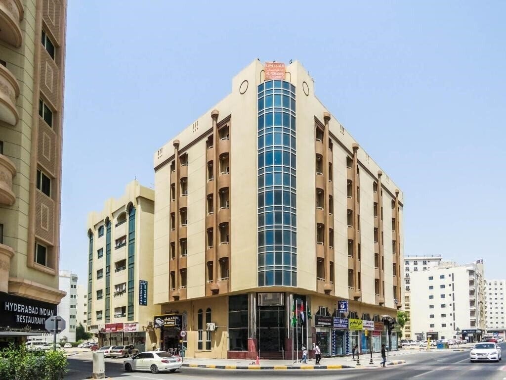 Готель Al Ferdous Hotel Apartments 3*